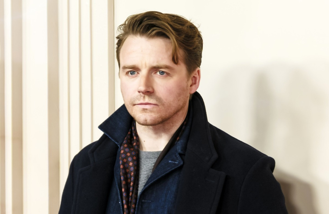 Jack Lowden Emerges as Top Contender for James Bond Role